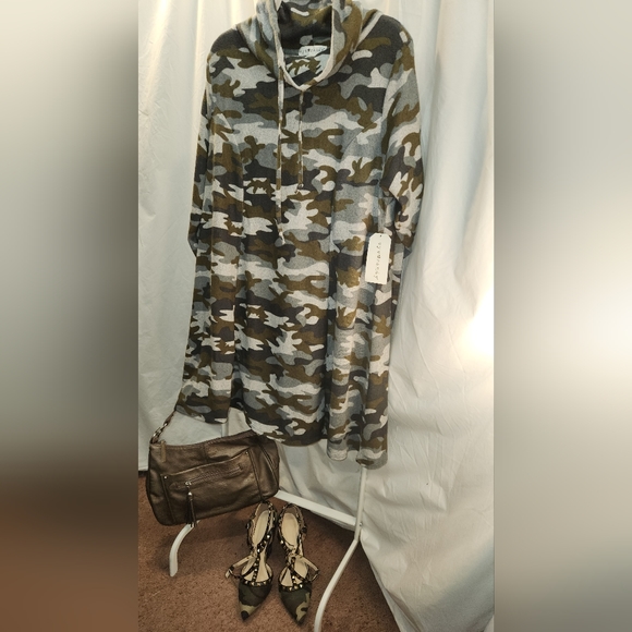 EYECANDY DRESS - Picture 6 of 6